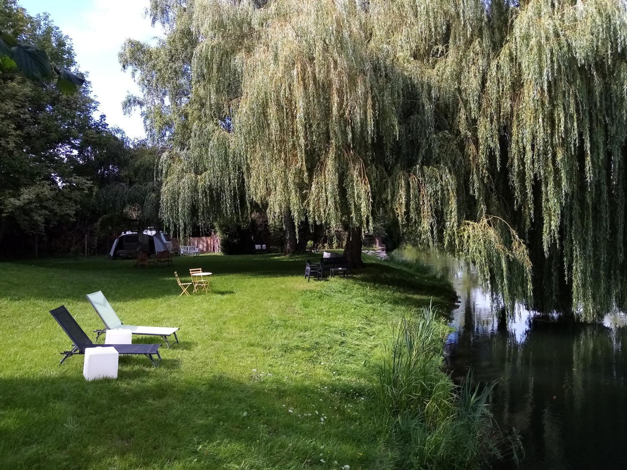 Havre De Paix Au Bords De L'Eure - Divers Hebergements Garennes-sur-Eure Exteriér fotografie